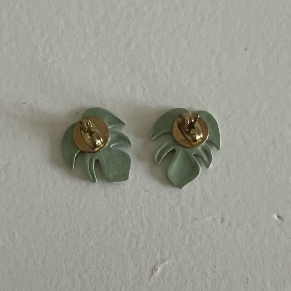Clay Monstera Plant Earrings - Picture 2 of 2